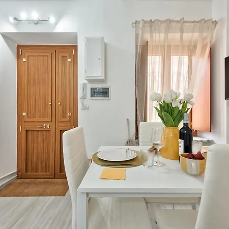 Apartment Il Poggiolo By To Art